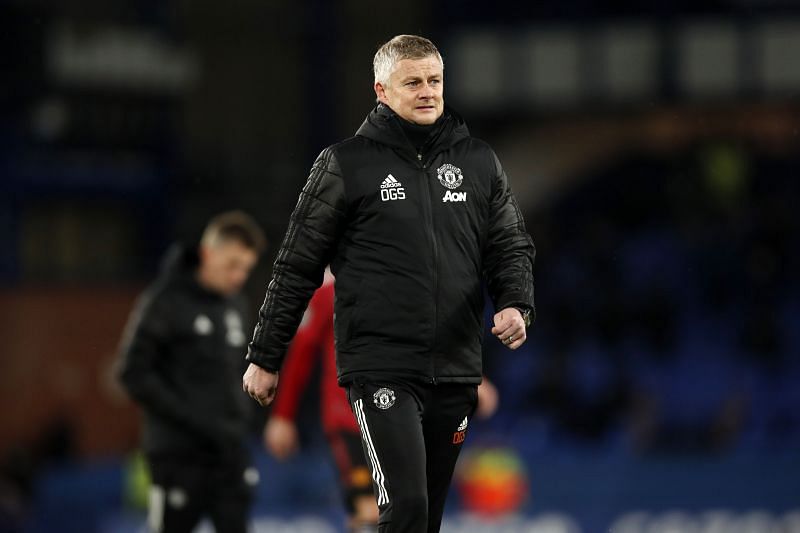 Manchester United had won 10 Premier League games on the road consecutively